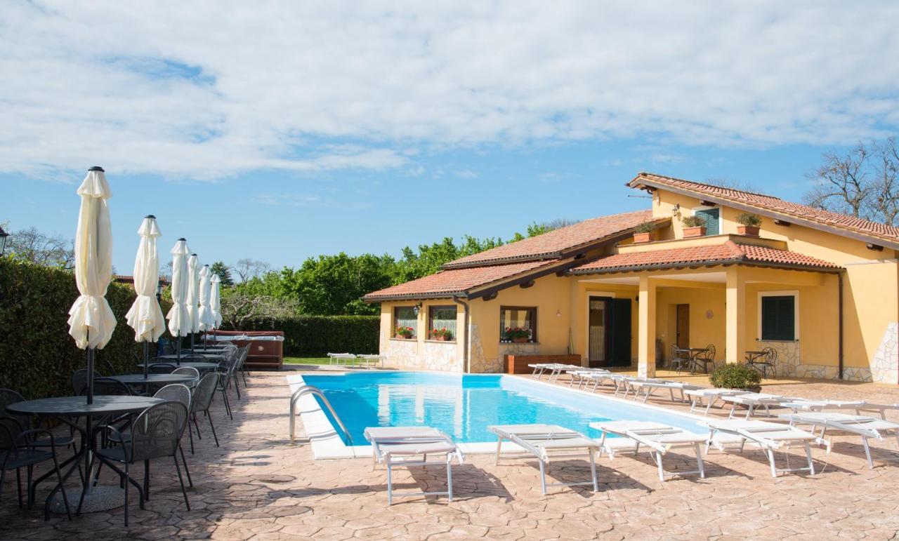 L'Infinito Bed and Breakfast Carbognano Buitenkant foto
