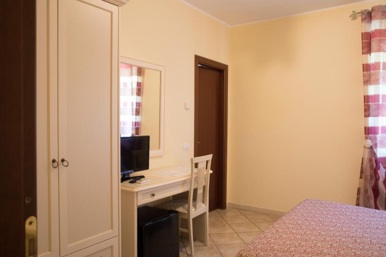 L'Infinito Bed and Breakfast Carbognano Buitenkant foto